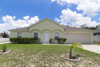 Building Photo - 1907 Manatee Dr