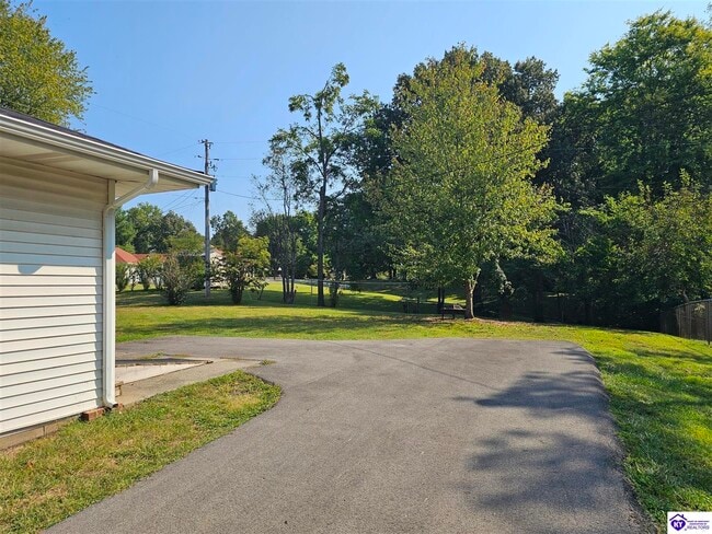 Building Photo - 5680 S Wilson Rd