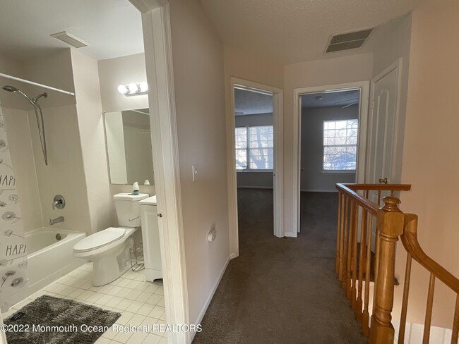 Building Photo - 907 Creamery Ct