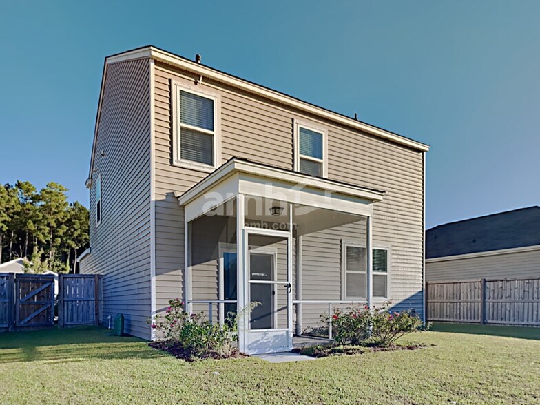 Building Photo - 509 Wayton Cir