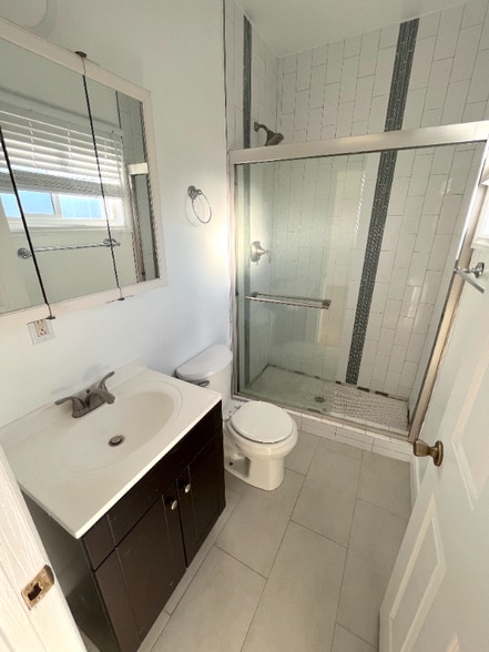 Building Photo - 1008 7th St