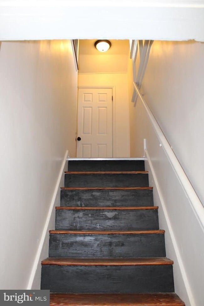 Building Photo - 1318 Kinderhook Rd