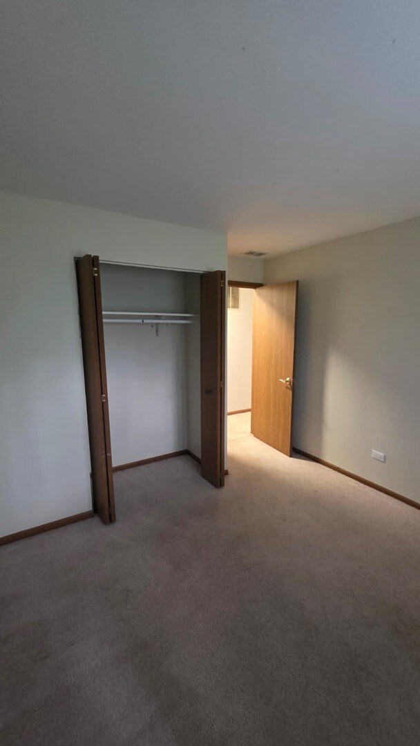 Building Photo - 620 Mallard Ct