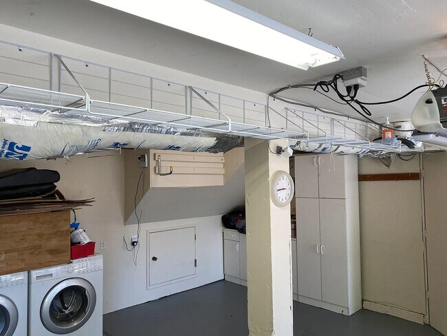 Building Photo - 1344 Merrivale West Sq