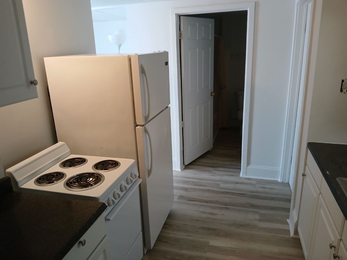 Building Photo - 303 W Lawrence St