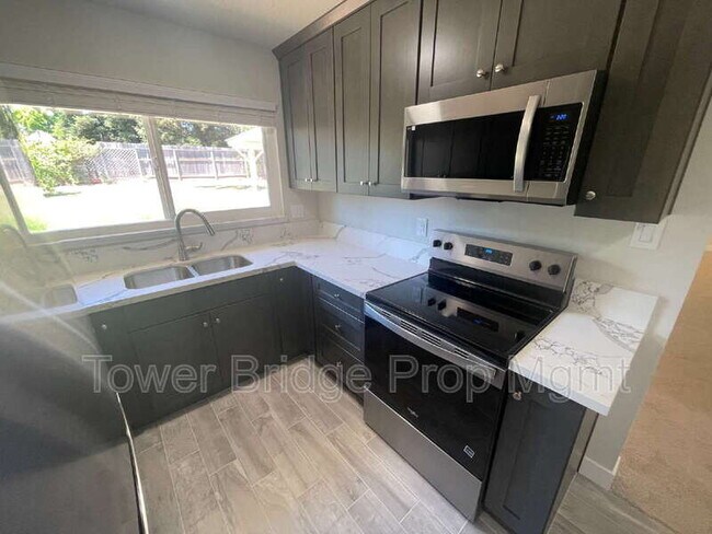Building Photo - 8255 Oahu Dr