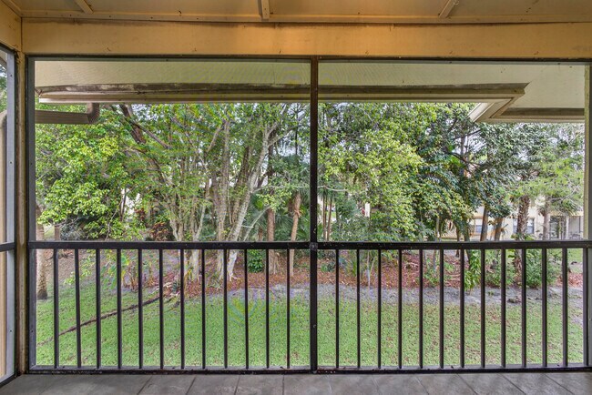 Building Photo - 13085 Belhaven Ct