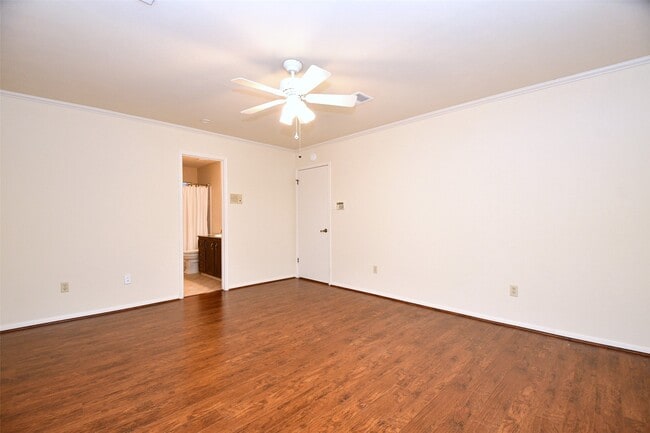 Building Photo - 1814 Cherry Bend Dr