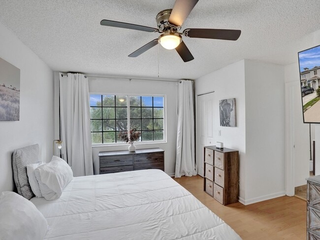 Building Photo - 1488 SW 47th Ave