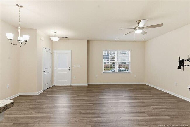 Building Photo - 245 Ribbon Rail St