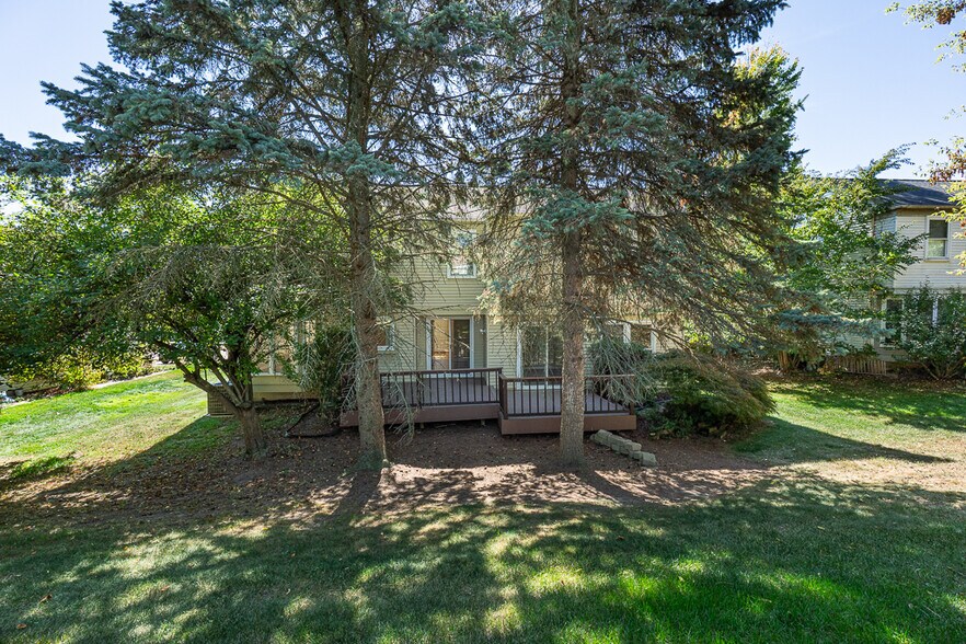 Building Photo - 619 Whitney Dr