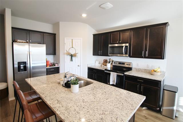 Building Photo - 3333 Brosnan Rd