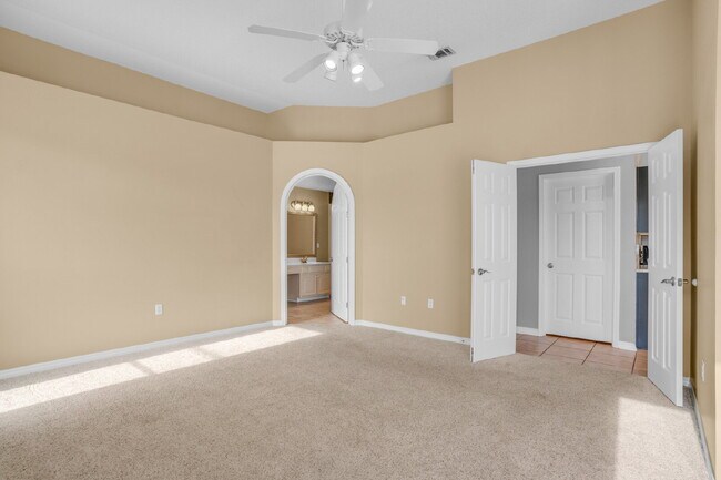 Building Photo - 854 The Masters Blvd