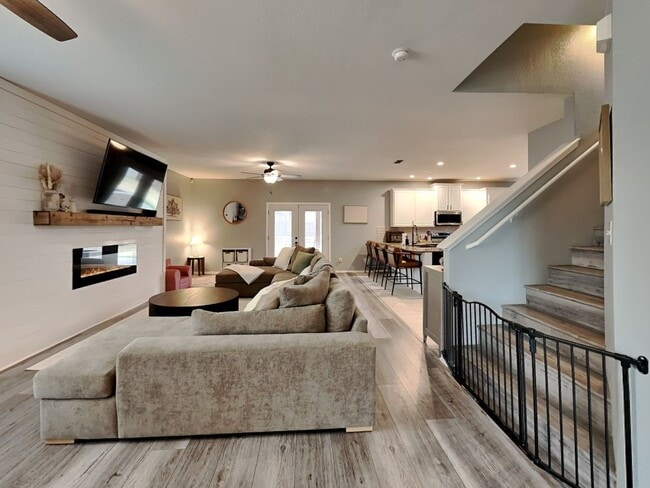 Building Photo - Coming Soon! Terrific two-story home in the Twin Mills Addition!