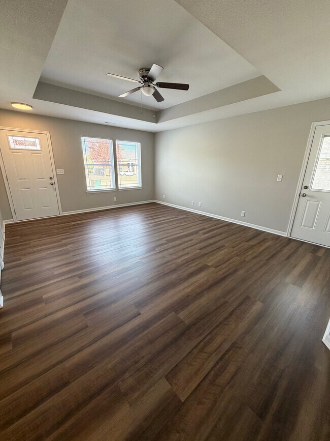 Building Photo - 1096 Pebblecreek Dr