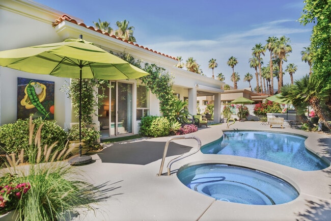 Building Photo - 4 Mesquite Ridge Ln