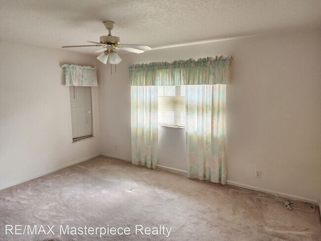 Building Photo - 2 br, 2 bath House - 3100 SE Pruitt Rd # E...