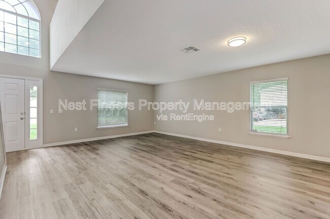 Building Photo - 172 King Arthur Ct
