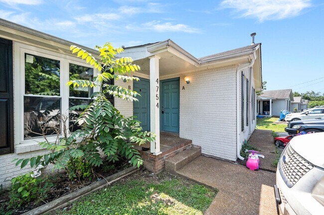 Building Photo - 4754 Trenton Dr