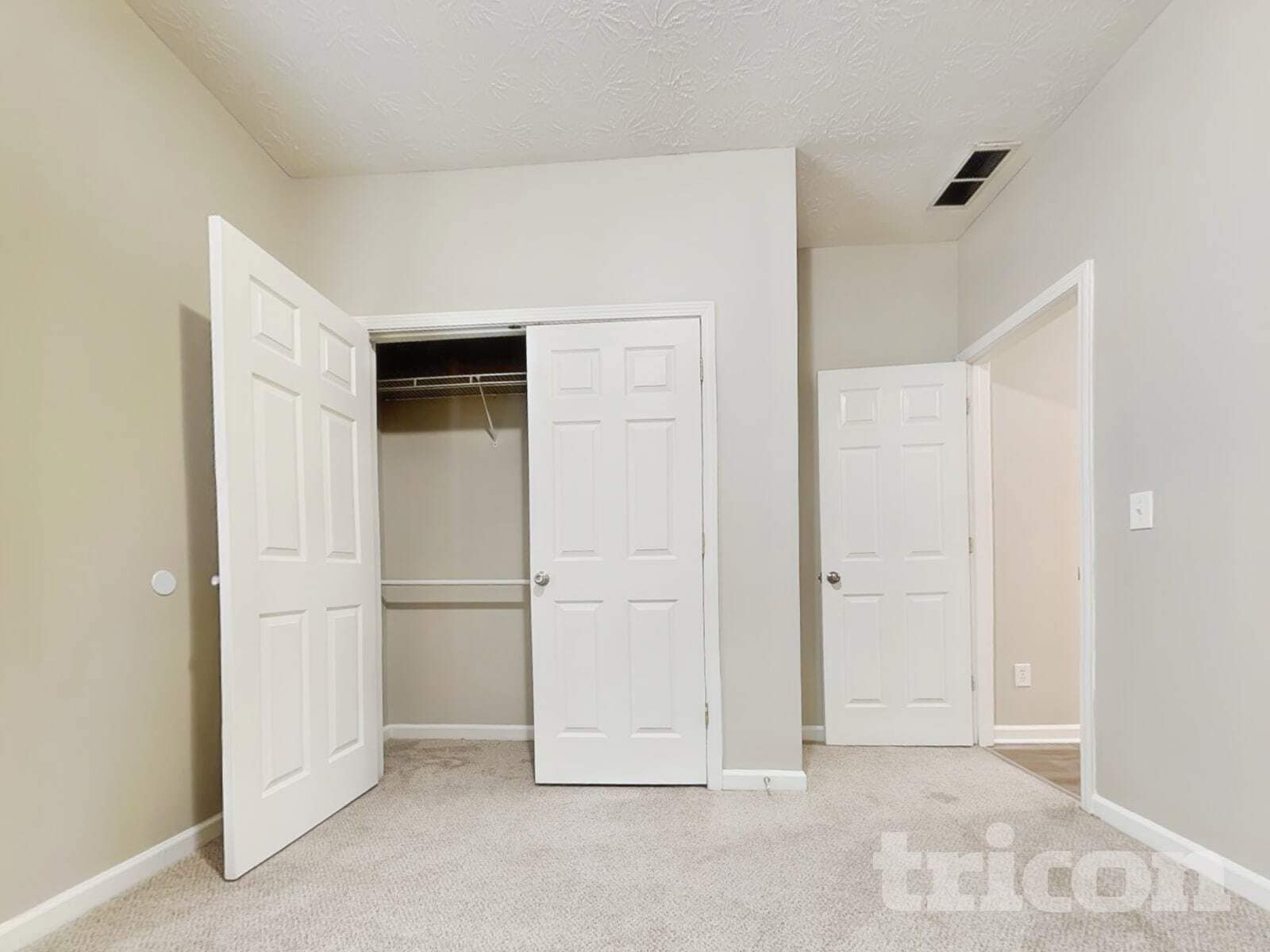 Building Photo - 440 Pebble Blvd