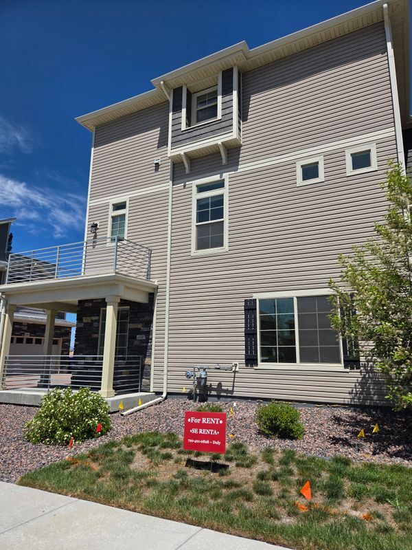 Building Photo - 3677 Pinonwood Ct