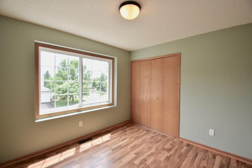 Building Photo - 411 Wilderness Dr
