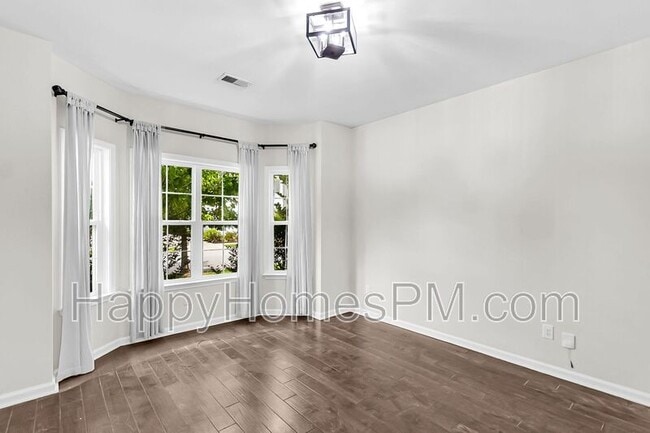 Building Photo - 1718 Emmets Rd