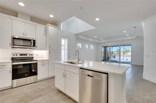 Building Photo - 879 Margaritaville Ave