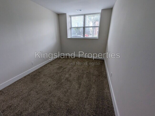Building Photo - 5630 Pershing Ave