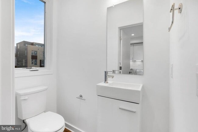 Building Photo - 3022 Schirra Ln