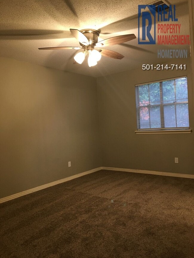 Building Photo - 2309 Ridge Park Dr