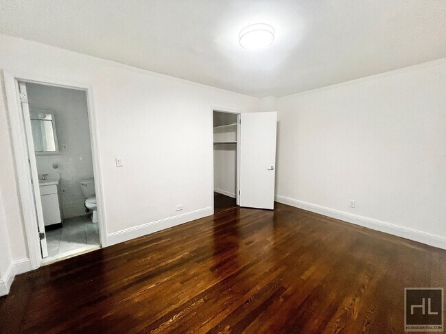 Building Photo - EAST 46 STREET