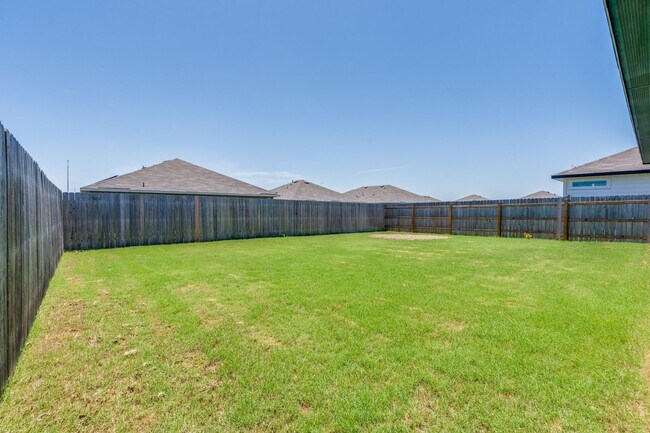 Building Photo - 4-BEDROOM NEW CONSTRUCTION IN SWENSON HEIG...