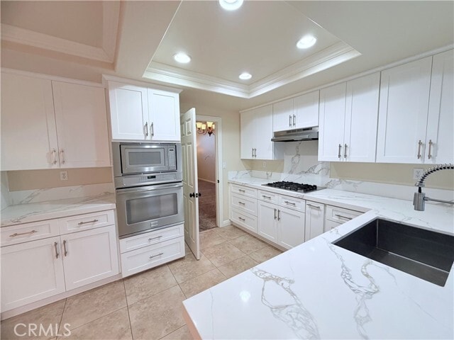 Building Photo - 2200 Bloomfield Ln