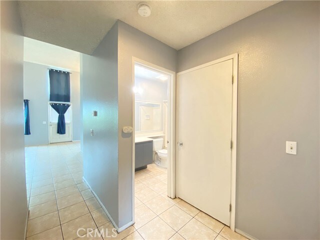 Building Photo - 14515 Woodland Dr