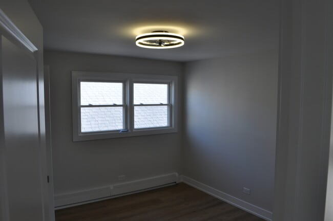 Building Photo - 2720 N Menard Ave