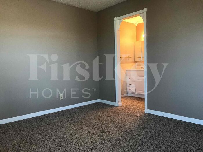 Building Photo - 4447 Caledonia Way