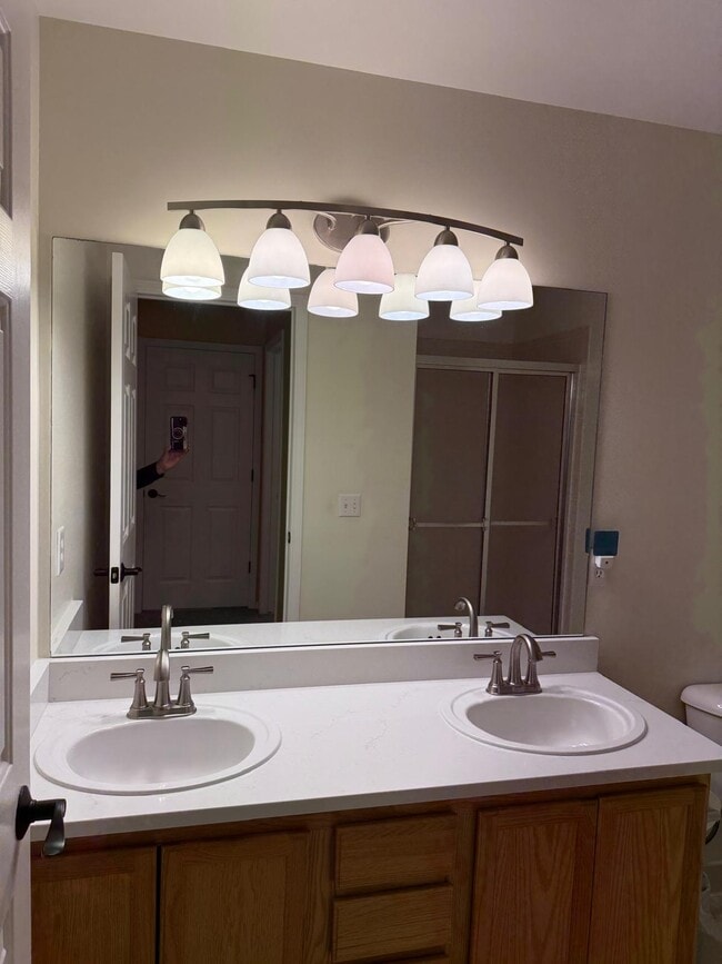 Building Photo - 7438 Lacy Dr