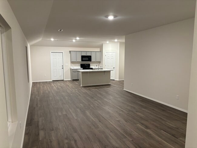 Building Photo - 801 S Katlyn Dr