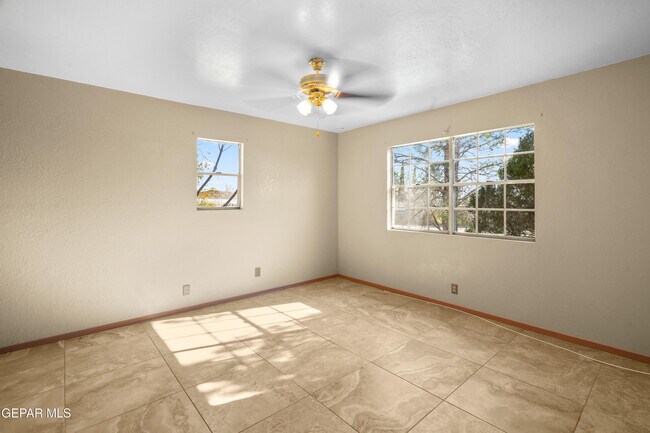 Building Photo - 16051 Harrison Ave