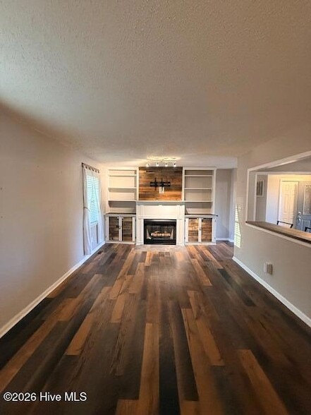 Building Photo - 991 Hardesty Loop Rd