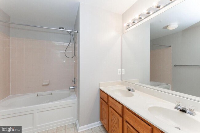 Building Photo - 5039 Anchorstone Dr