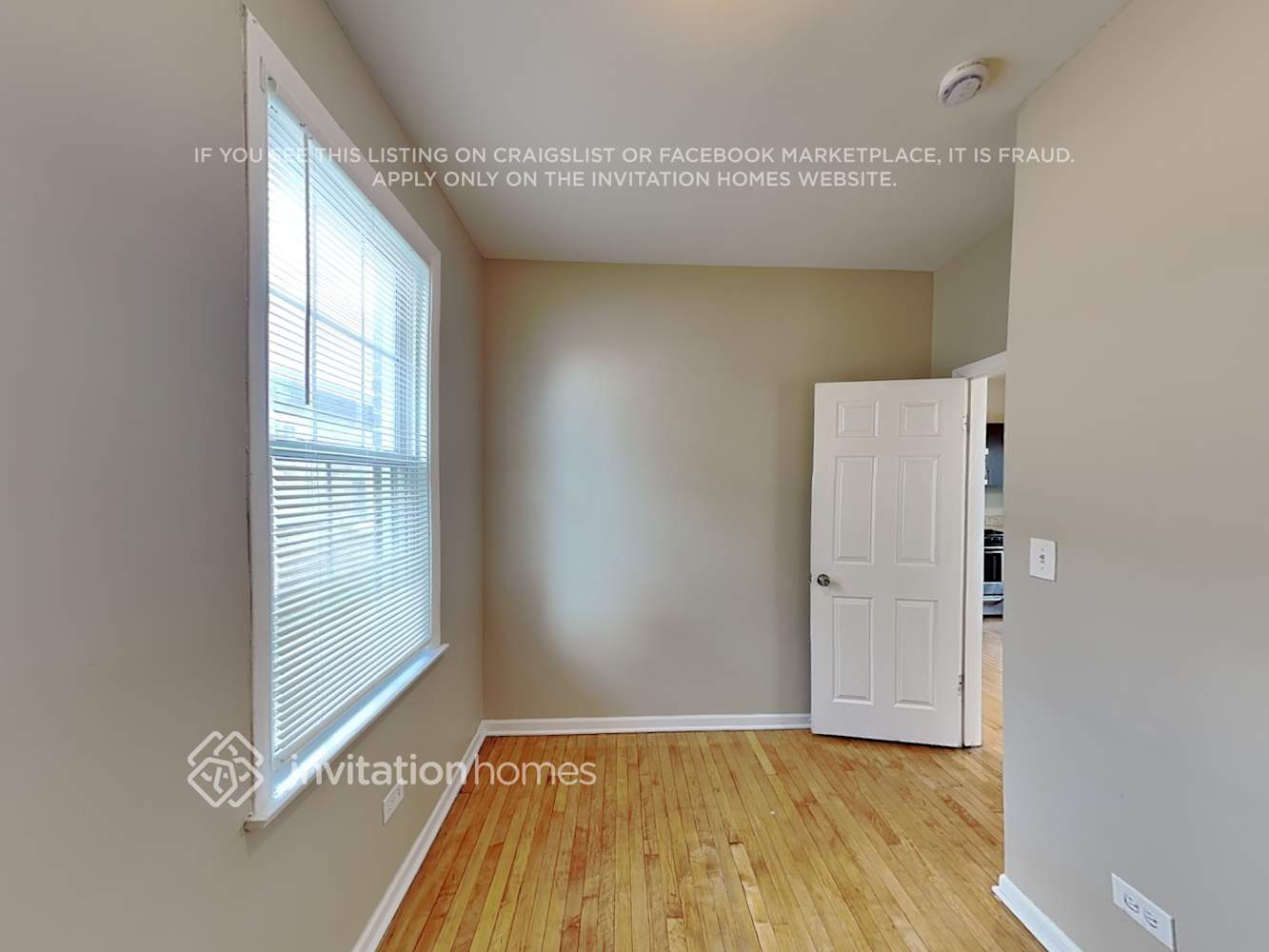 Building Photo - 2428 Ridgeland Ave