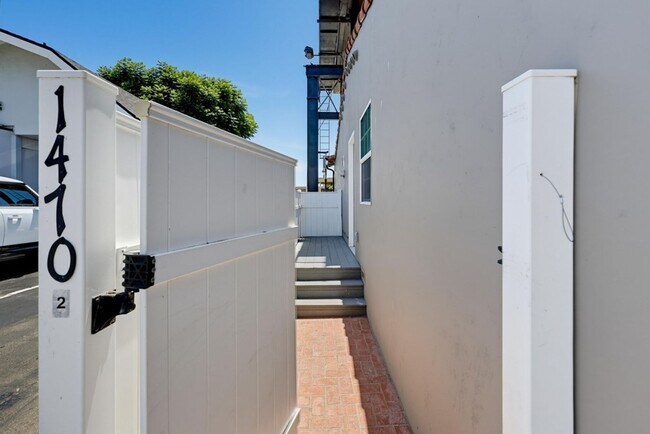 Building Photo - 1470 Rosecrans St