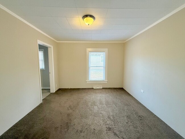 Building Photo - 409 N Crigler St