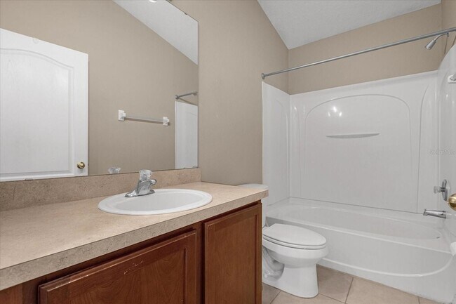 Building Photo - 2811 Pine Oak Trail