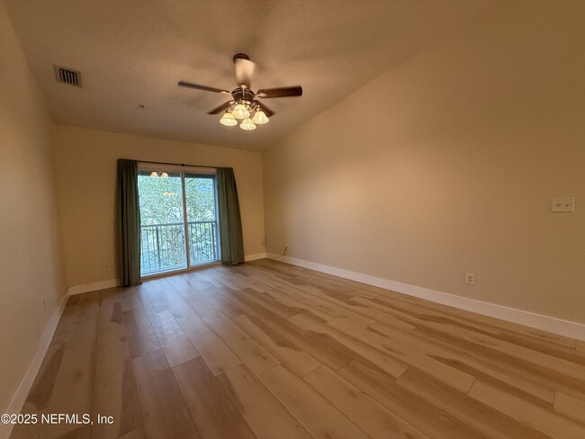 Building Photo - 2564 Golden Lake Loop