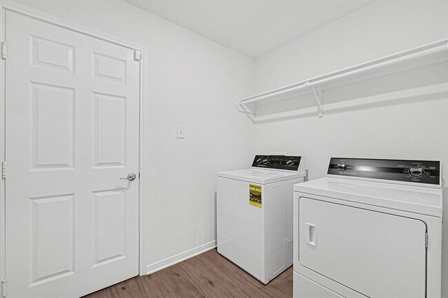 Building Photo - 6826 Beck Canyon Dr