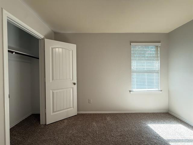 Building Photo - 701 Westwood Ct