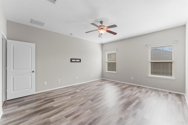 Building Photo - 154 Meadow Mill Dr